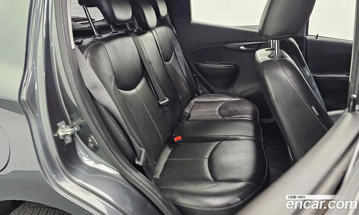 Chevrolet Spark 2016 1.0 автомат (гидро), фото 17