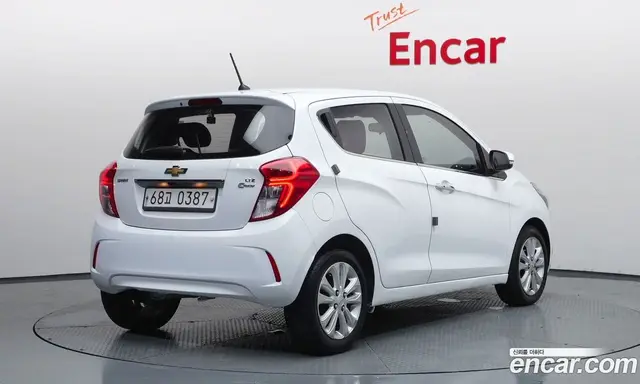 Chevrolet Spark 2016 1.0 автомат (гидро), миниатюра 2