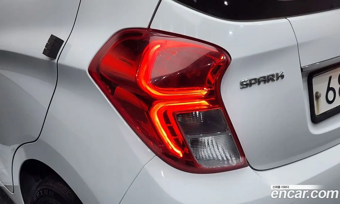 Chevrolet Spark 2016 1.0 автомат (гидро), фото 9
