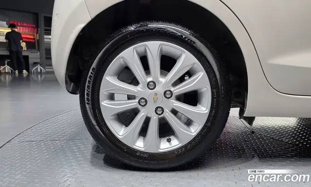 Chevrolet Spark 2016 1.0 автомат (гидро), миниатюра 7