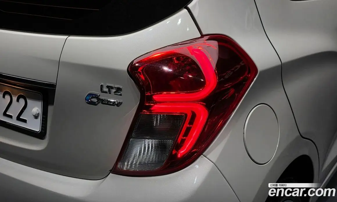 Chevrolet Spark 2016 1.0 автомат (гидро), фото 9