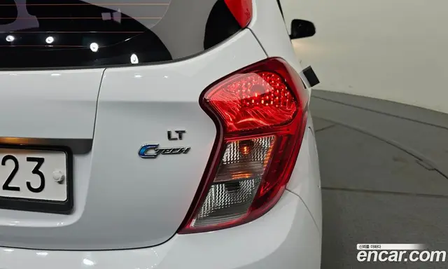 Chevrolet Spark 2016 1.0 автомат (гидро), миниатюра 9