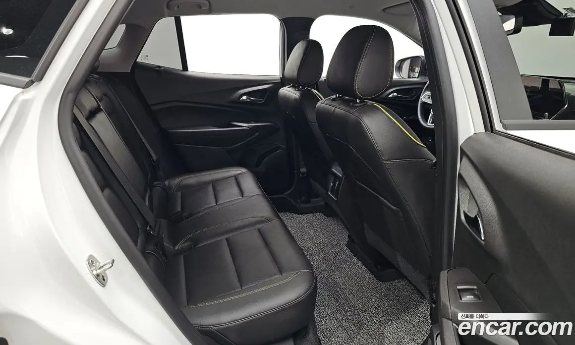 Chevrolet Trax 2023 1.2 автомат (гидро), фото 17