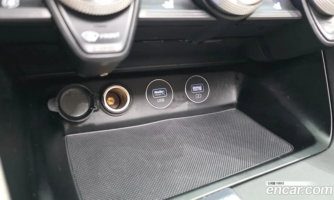 Genesis G70 2022 2.0 автомат (гидро), фото 16