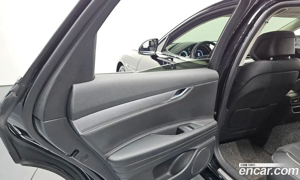 Genesis G80 2023 2.5 автомат (гидро), фото 14