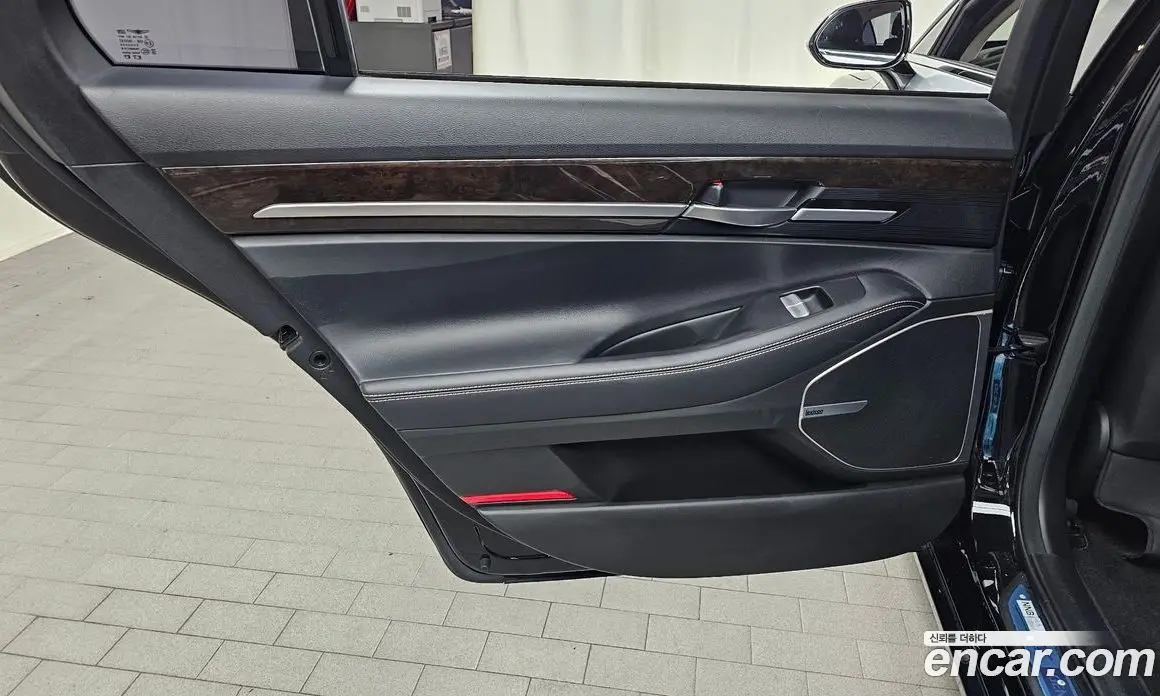 Genesis G90 2019 3.8 автомат (гидро), фото 15 Genesis G90 2019 3.8 автомат (гидро), фото 15