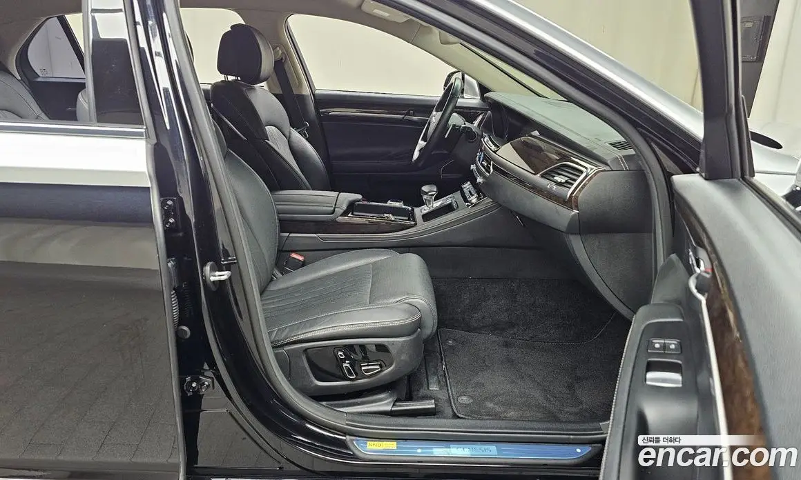 Genesis G90 2019 3.8 автомат (гидро), фото 16 Genesis G90 2019 3.8 автомат (гидро), фото 16