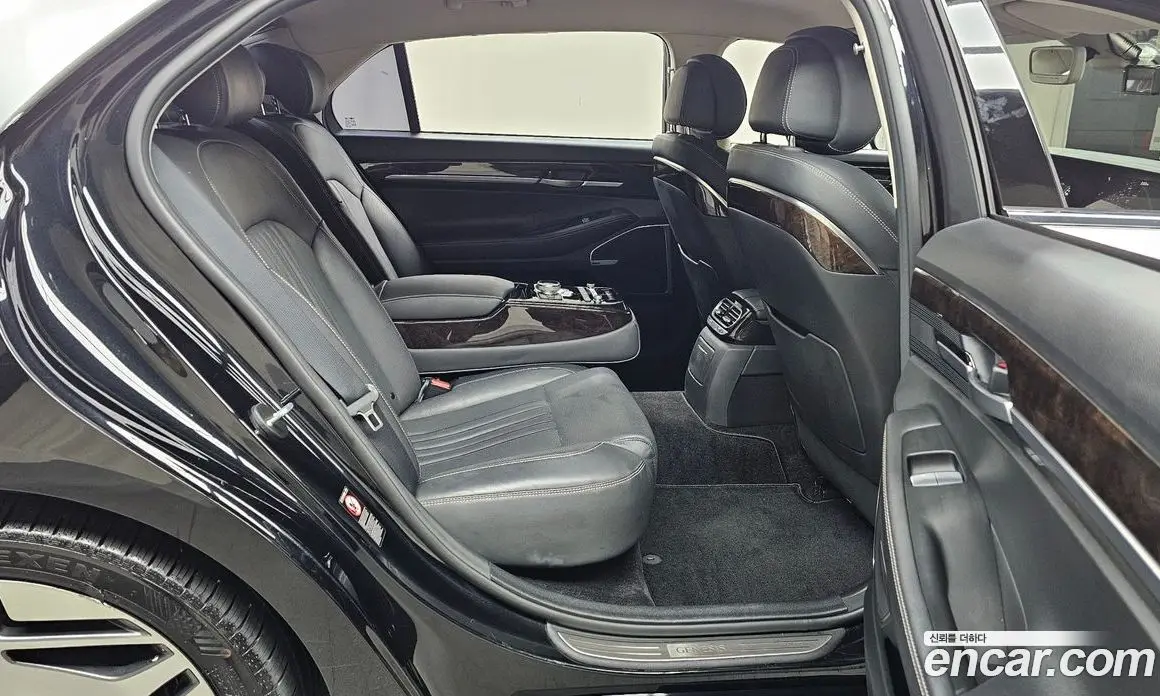 Genesis G90 2019 3.8 автомат (гидро), фото 17 Genesis G90 2019 3.8 автомат (гидро), фото 17