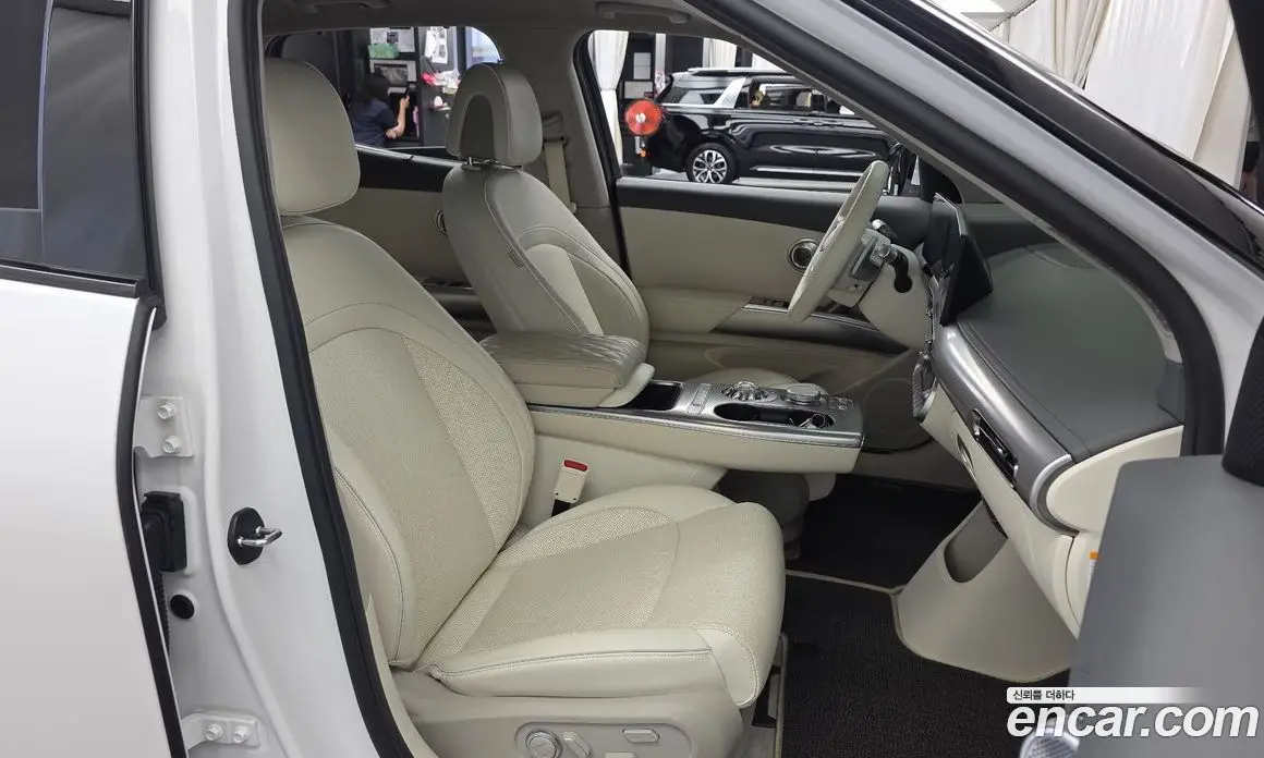 Genesis GV60 2022 0.1 автомат (гидро), фото 17 Genesis GV60 2022 0.1 автомат (гидро), фото 17
