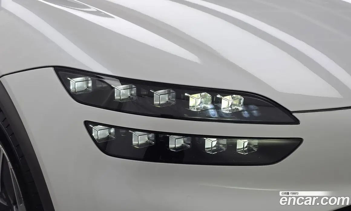 Genesis GV60 2022 0.1 автомат (гидро), фото 8 Genesis GV60 2022 0.1 автомат (гидро), фото 8