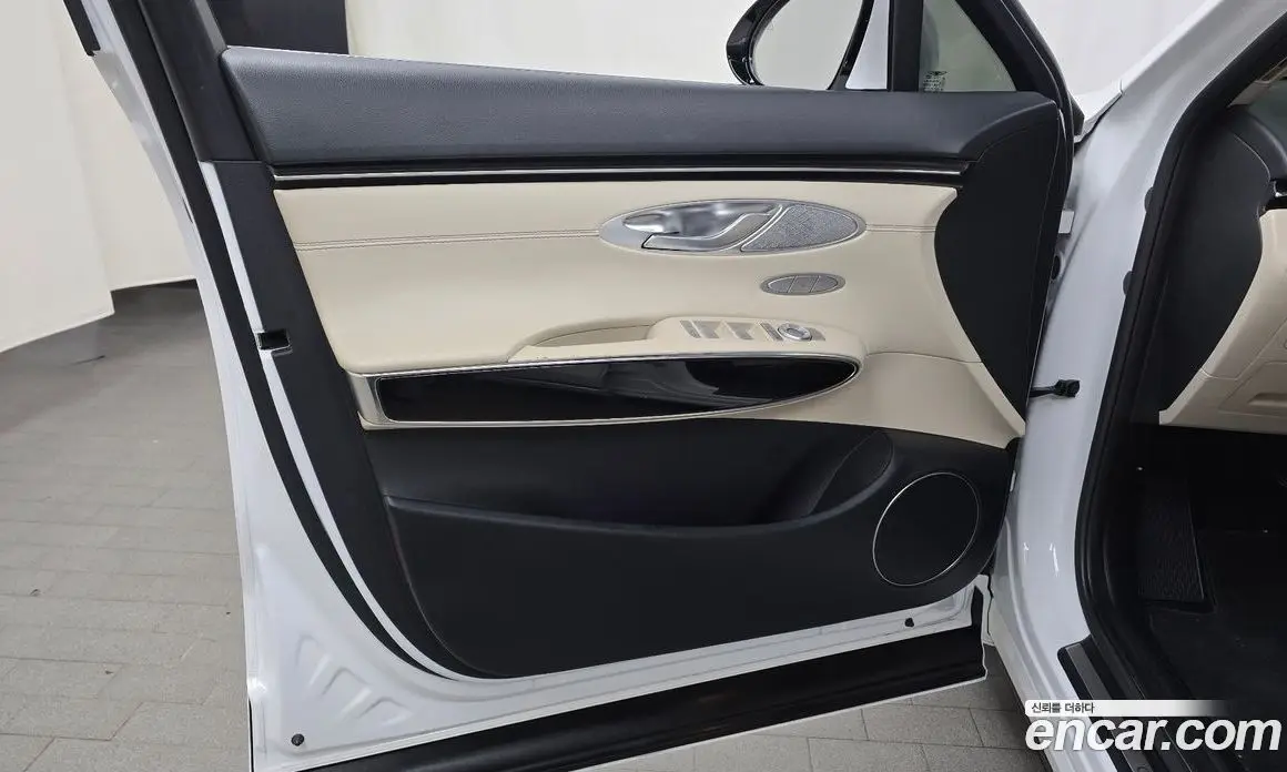 Genesis GV70 2021 2.2 автомат (гидро), фото 13