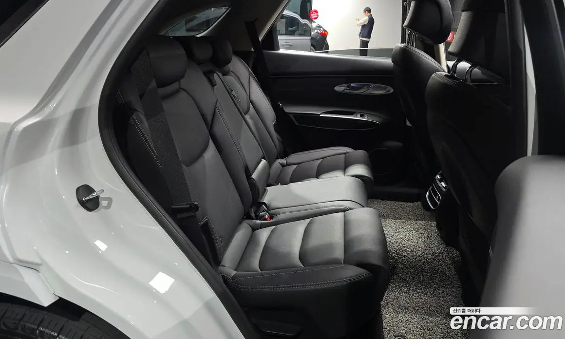 Genesis GV70 2022 2.5 автомат (гидро), фото 17 Genesis GV70 2022 2.5 автомат (гидро), фото 17
