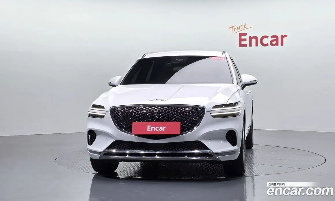Genesis GV70 2022 2.5 автомат (гидро), фото 2 Genesis GV70 2022 2.5 автомат (гидро), фото 2