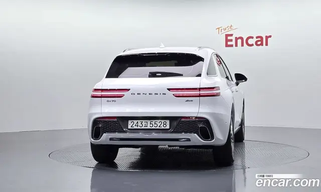 Genesis GV70 2022 2.5 автомат (гидро), миниатюра 3 Genesis GV70 2022 2.5 автомат (гидро), миниатюра 3