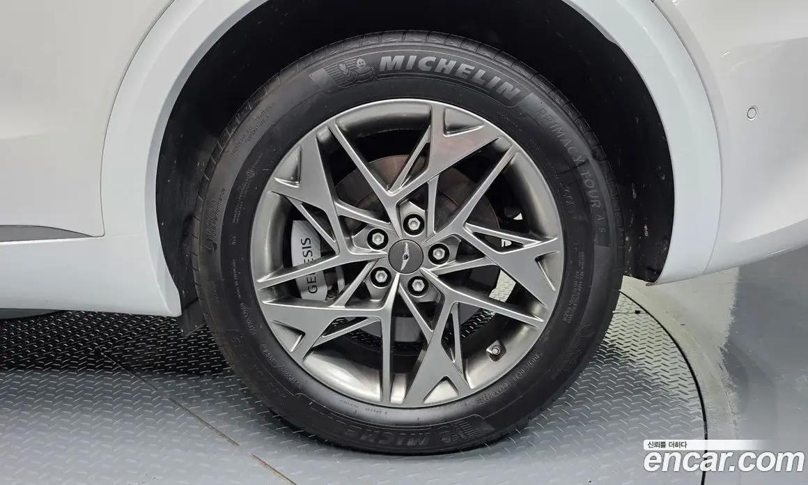 Genesis GV70 2022 2.5 автомат (гидро), фото 6 Genesis GV70 2022 2.5 автомат (гидро), фото 6