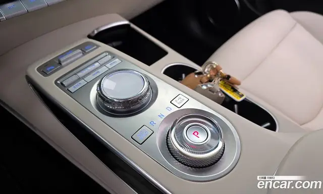 Genesis GV70 2023 2.5 автомат (гидро), миниатюра 12