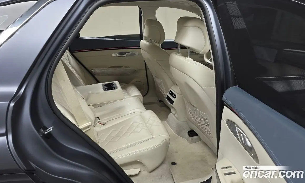 Genesis GV70 2025 0.1 автомат (гидро), фото 16 Genesis GV70 2025 0.1 автомат (гидро), фото 16