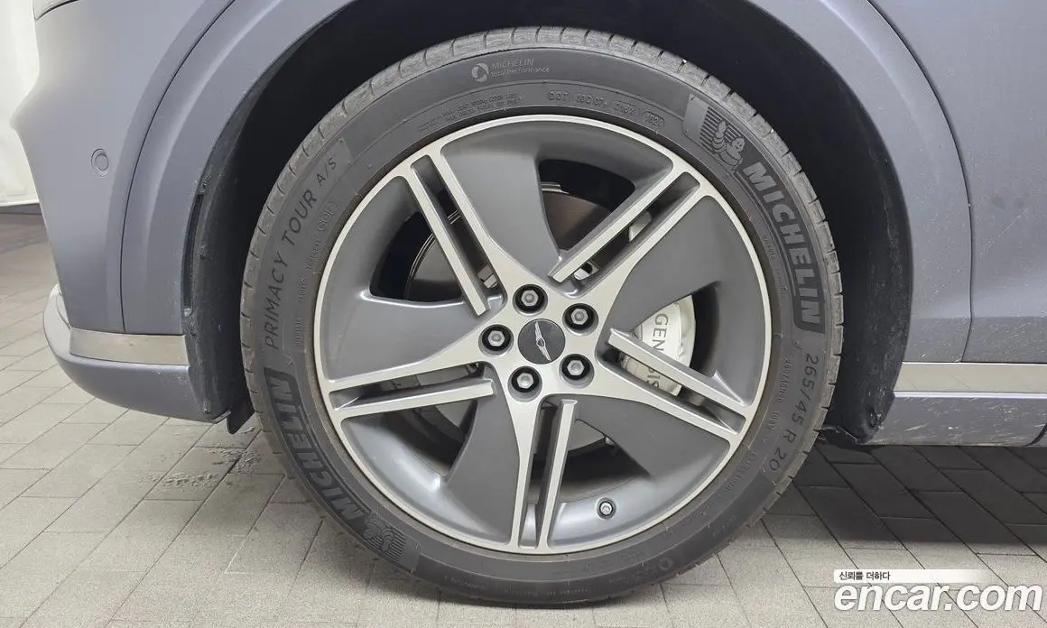 Genesis GV70 2025 0.1 автомат (гидро), фото 4 Genesis GV70 2025 0.1 автомат (гидро), фото 4