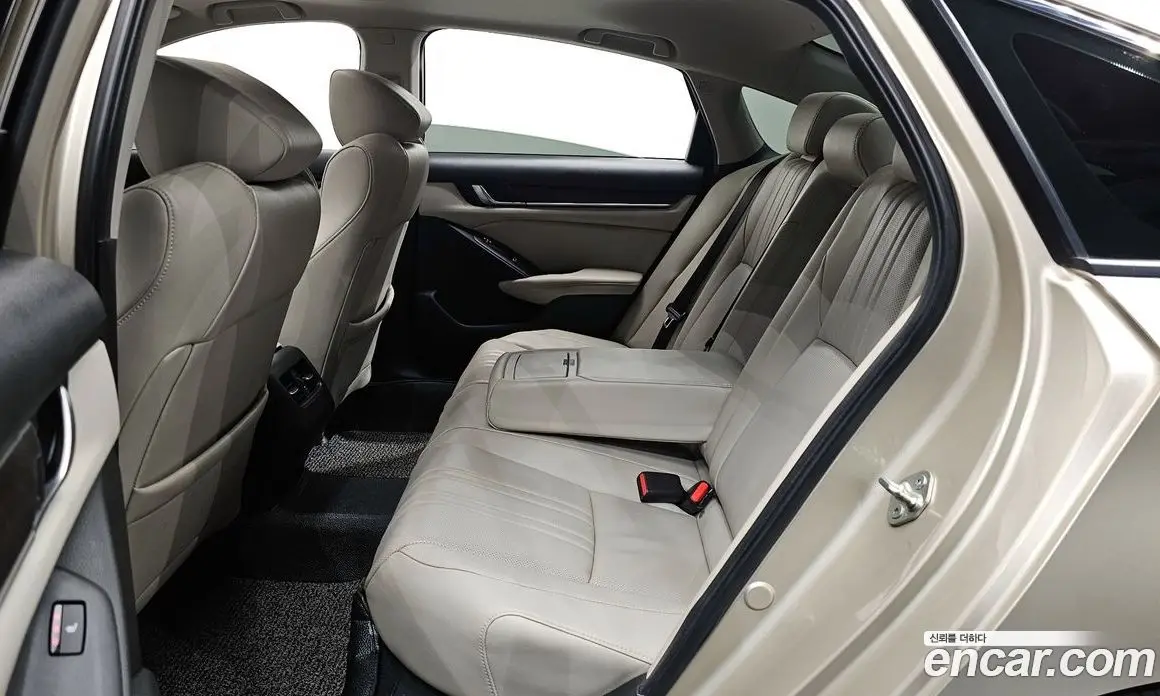 Honda Accord 2019 2.0 автомат (гидро), фото 16 Honda Accord 2019 2.0 автомат (гидро), фото 16