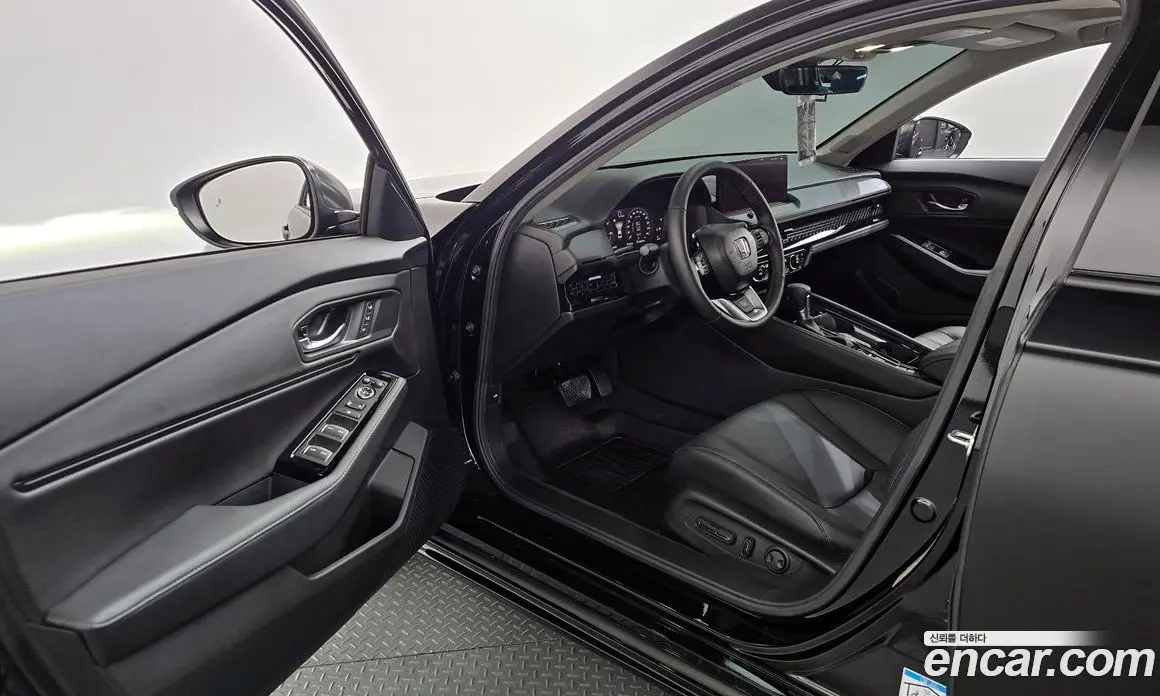 Honda Accord 2025 2.0 автомат (гидро), фото 13 Honda Accord 2025 2.0 автомат (гидро), фото 13
