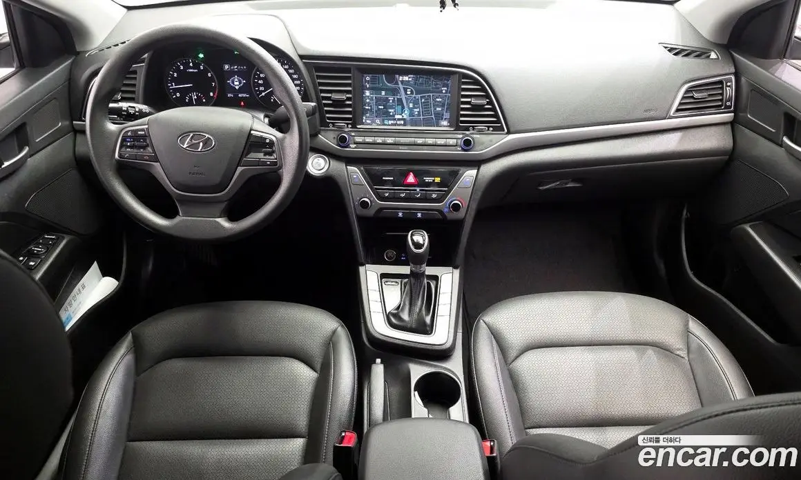 Hyundai Avante 2018 1.6 автомат (гидро), фото 10