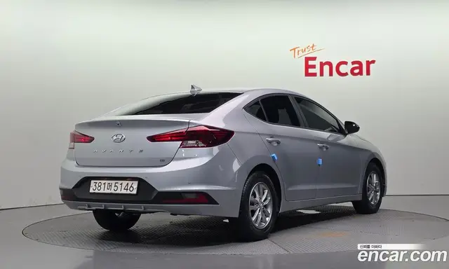 Hyundai Avante 2019 1.6 автомат (гидро), миниатюра 2