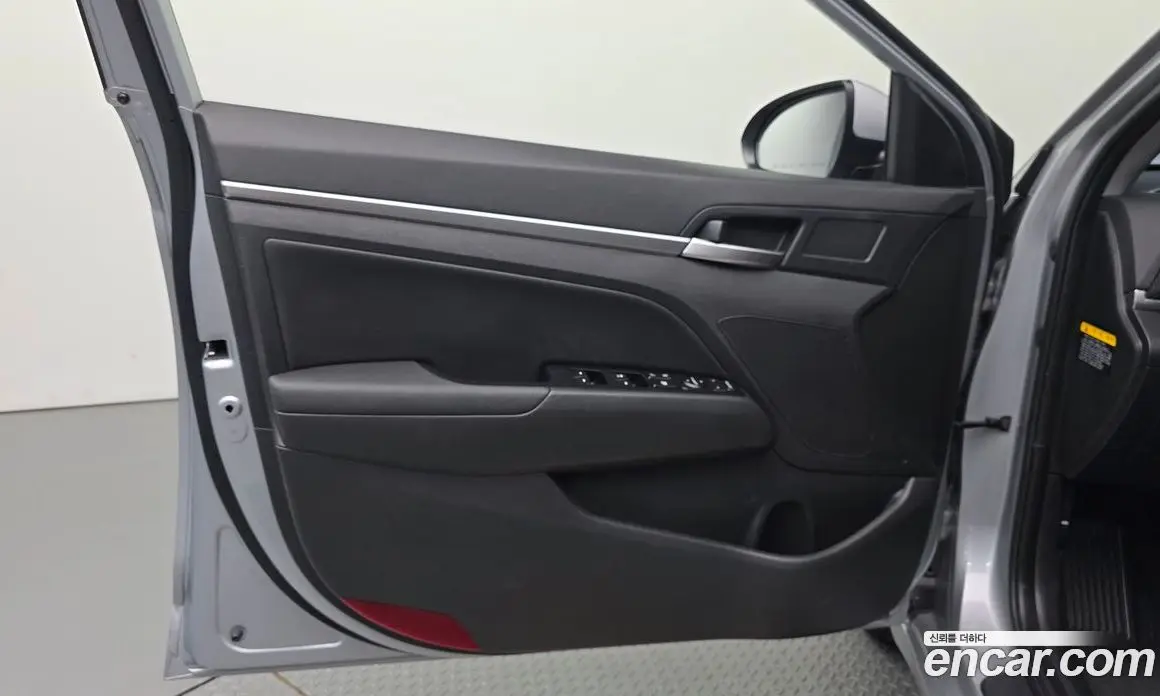 Hyundai Avante 2019 1.6 автомат (гидро), фото 14