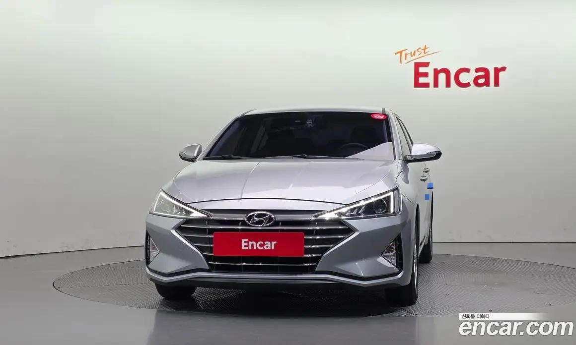 Hyundai Avante 2019 1.6 автомат (гидро), фото 3