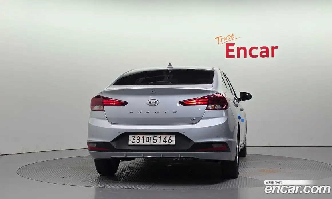 Hyundai Avante 2019 1.6 автомат (гидро), фото 4