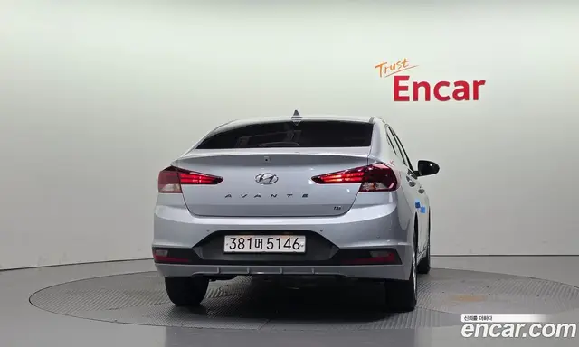 Hyundai Avante 2019 1.6 автомат (гидро), миниатюра 4