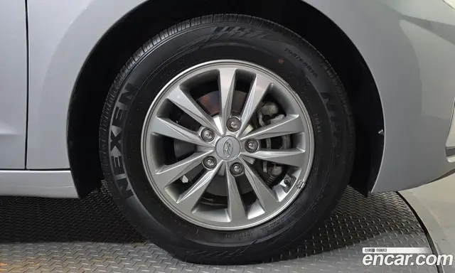 Hyundai Avante 2019 1.6 автомат (гидро), миниатюра 7