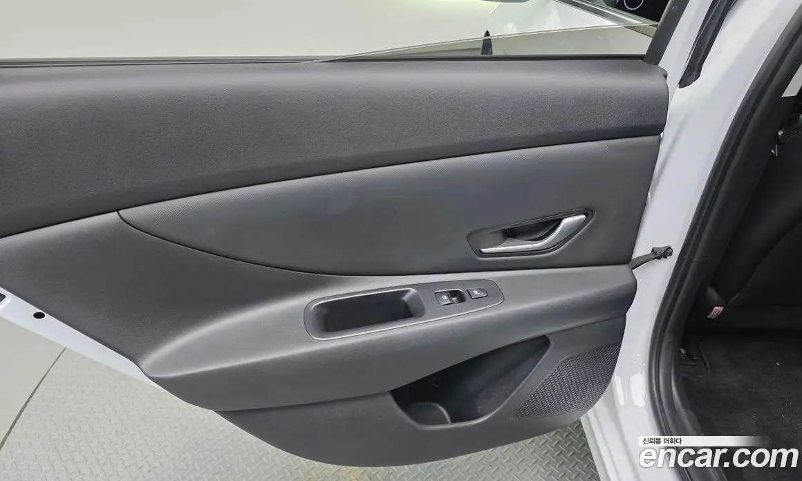 Hyundai Avante 2022 1.6 автомат (гидро), фото 15