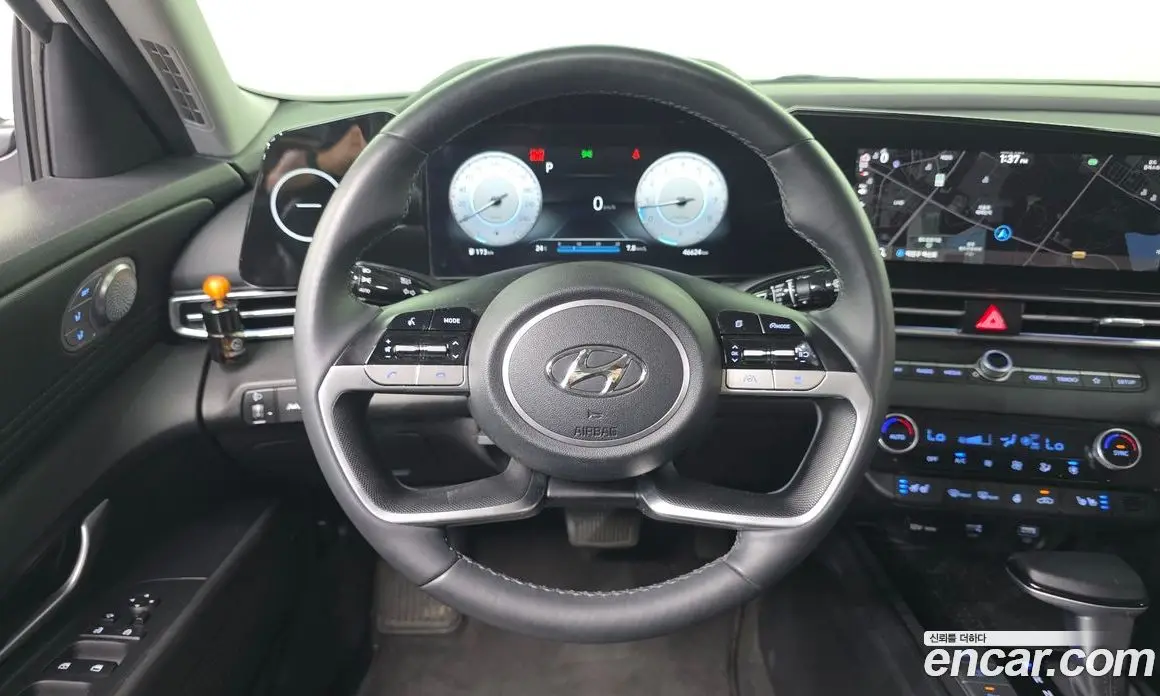 Hyundai Avante 2022 1.6 автомат (гидро), фото 20