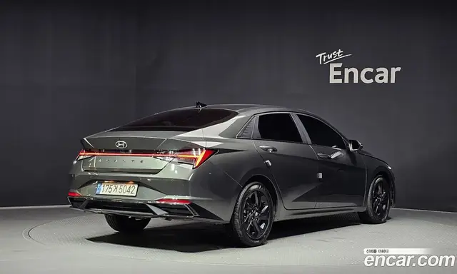 Hyundai Avante 2023 1.6 автомат (гидро), миниатюра 2