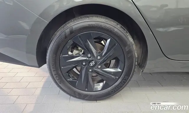 Hyundai Avante 2023 1.6 автомат (гидро), миниатюра 5