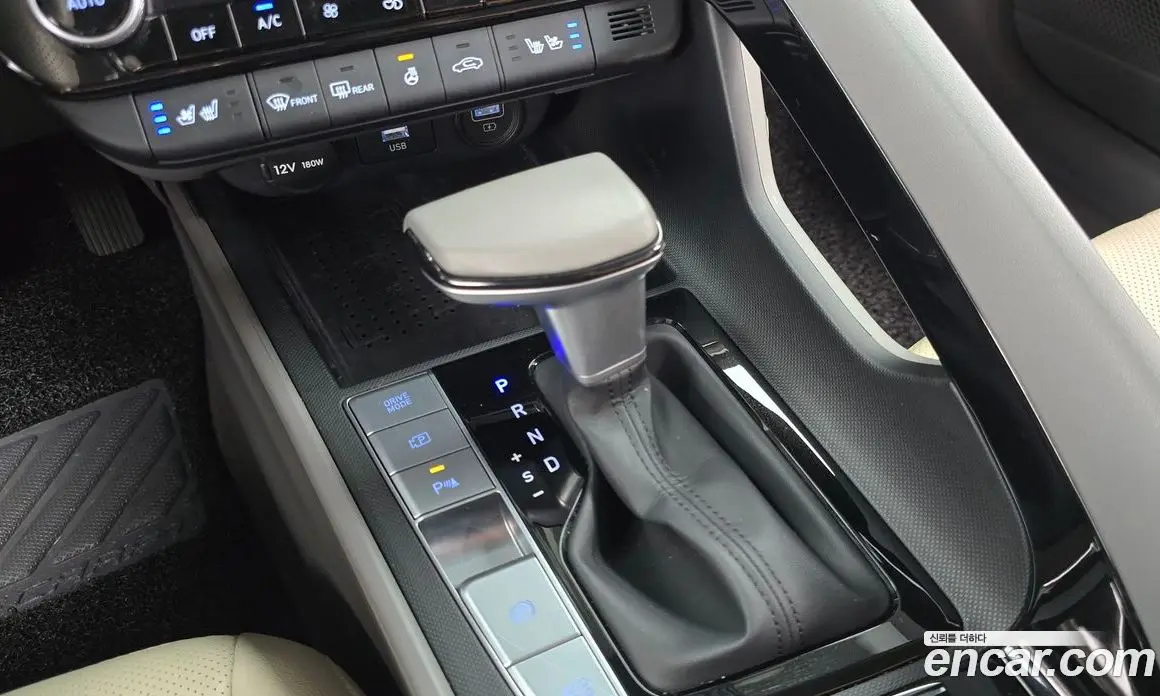 Hyundai Avante 2023 1.6 автомат (гидро), фото 9