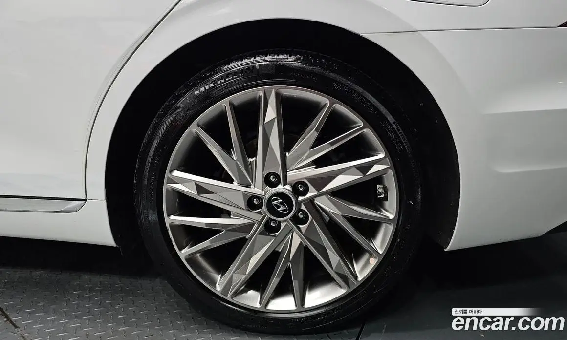 Hyundai Grandeur 2020 3.3 автомат (гидро), фото 6
