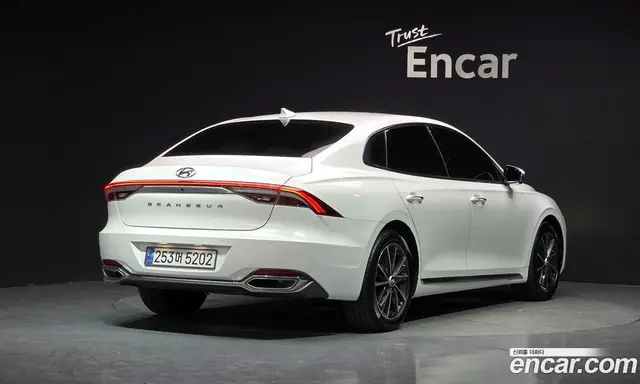 Hyundai Grandeur 2022 2.5 автомат (гидро), миниатюра 2