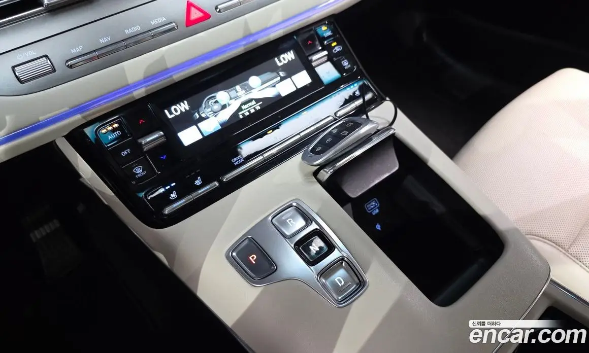Hyundai Grandeur 2022 2.5 автомат (гидро), фото 12