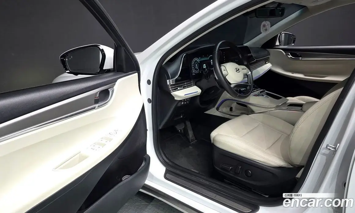Hyundai Grandeur 2022 2.5 автомат (гидро), фото 13