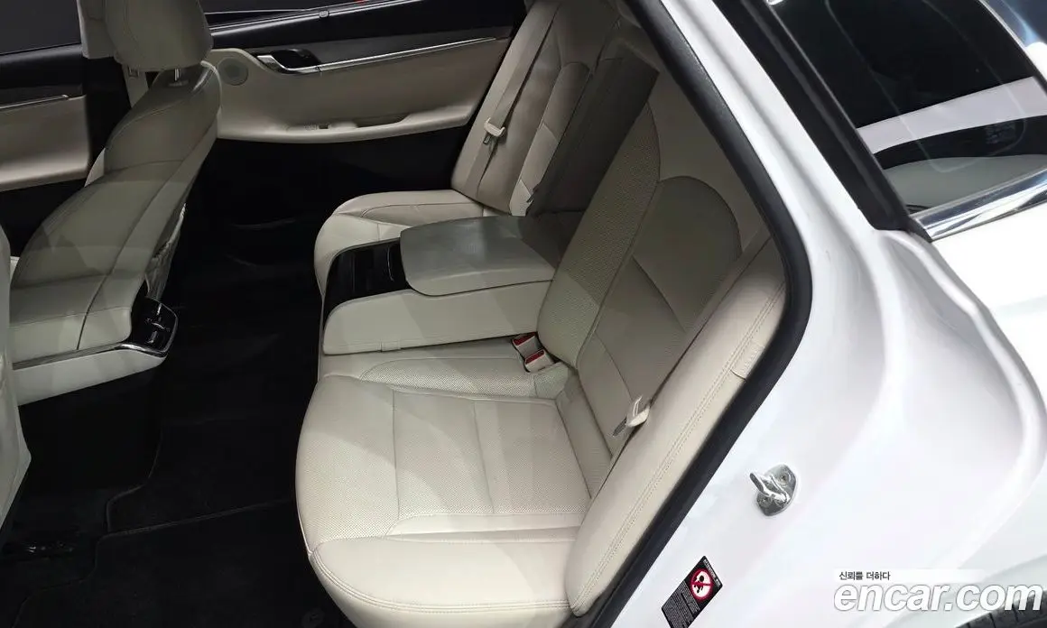 Hyundai Grandeur 2022 2.5 автомат (гидро), фото 18