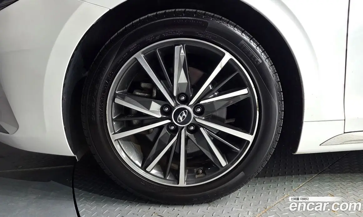 Hyundai Grandeur 2022 2.5 автомат (гидро), фото 5