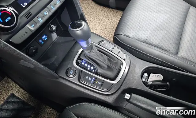 Hyundai Kona 2020 1.6 автомат (гидро), миниатюра 12