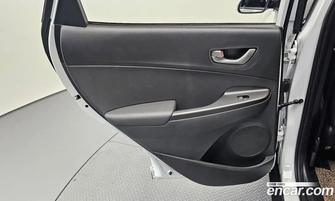 Hyundai Kona 2020 1.6 автомат (гидро), фото 15 Hyundai Kona 2020 1.6 автомат (гидро), фото 15
