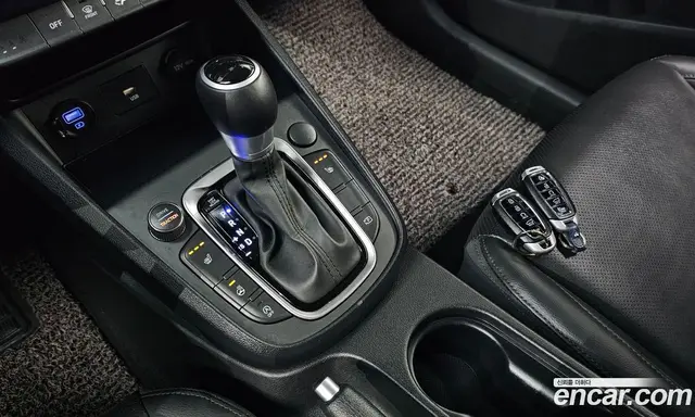 Hyundai Kona 2021 1.6 автомат (гидро), миниатюра 12