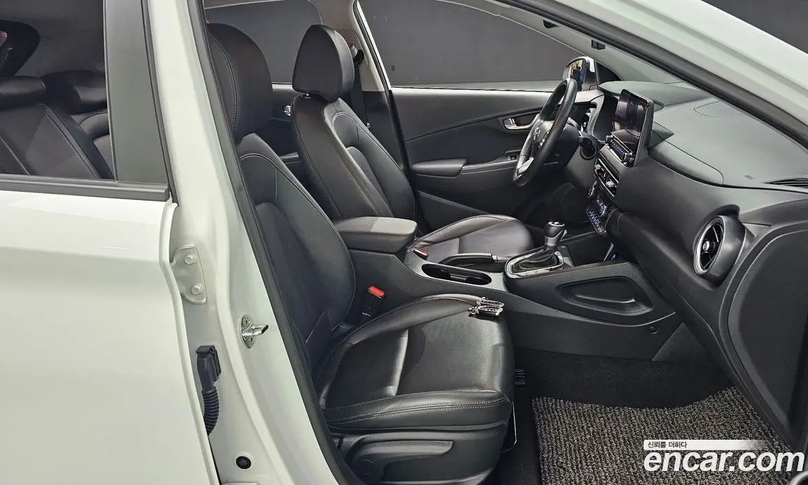 Hyundai Kona 2021 1.6 автомат (гидро), фото 16