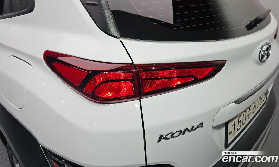 Hyundai Kona 2021 1.6 автомат (гидро), фото 9