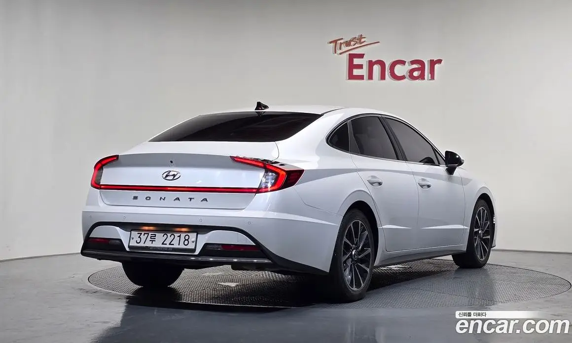 Hyundai Sonata 2019 2.0 автомат (гидро), фото 1 Hyundai Sonata 2019 2.0 автомат (гидро), фото 1