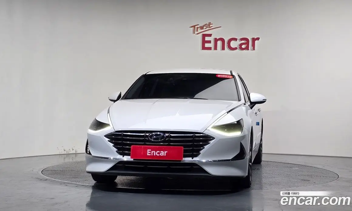 Hyundai Sonata 2019 2.0 автомат (гидро), фото 2 Hyundai Sonata 2019 2.0 автомат (гидро), фото 2