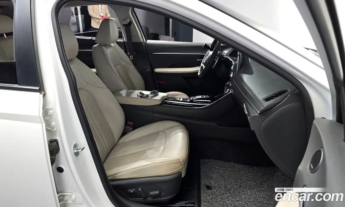 Hyundai Sonata 2019 2.0 автомат (гидро), фото 15 Hyundai Sonata 2019 2.0 автомат (гидро), фото 15